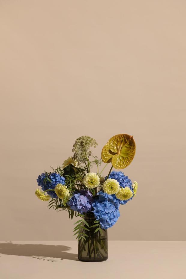 Silhouette glass vase - THE PERFECT PAIR- LIMITED ADDITON